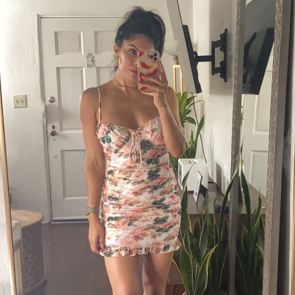 Dresses & Skirts - Floral mini dress